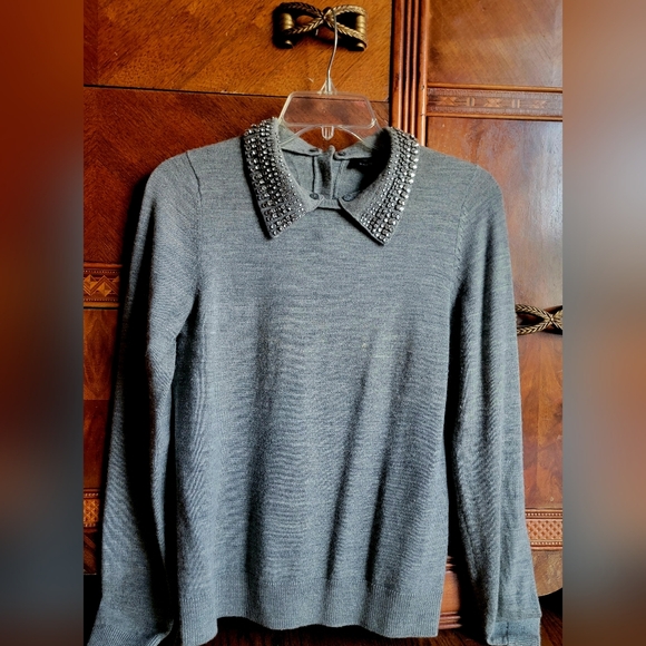 French Connection Gray 100% Wool Beaded Pearl Collar Crewneck Sweater Size Small - Picture 5 of 11